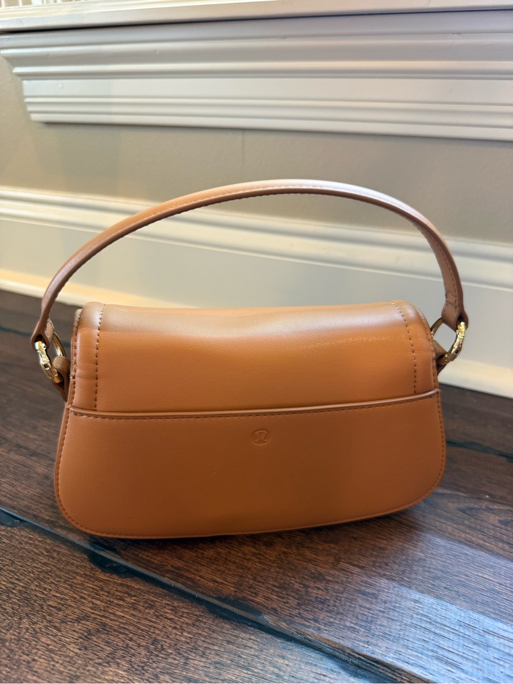 lululemon athletica Tan Leather Shoulder Bag with Detachable Coin Pouch - NWT - Picture 3 of 5